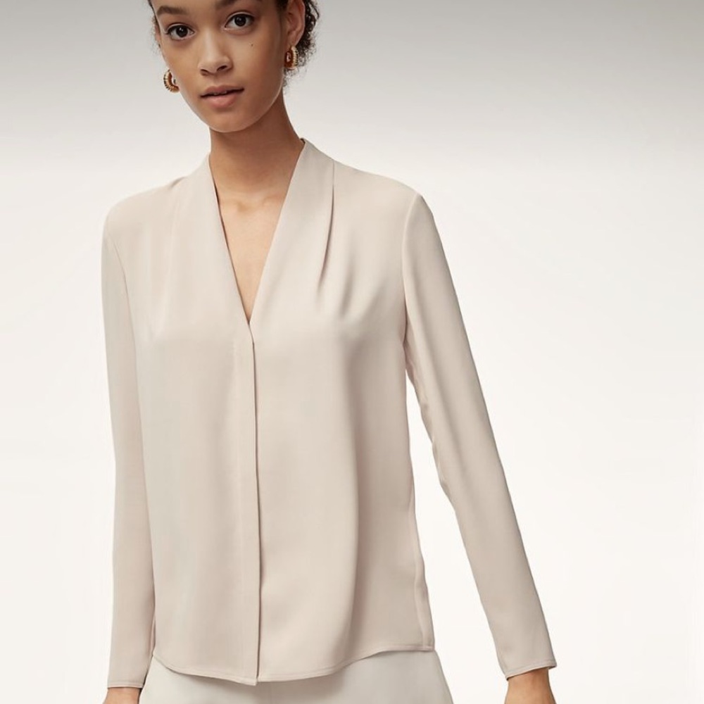 BABATON Power Blouse 👚